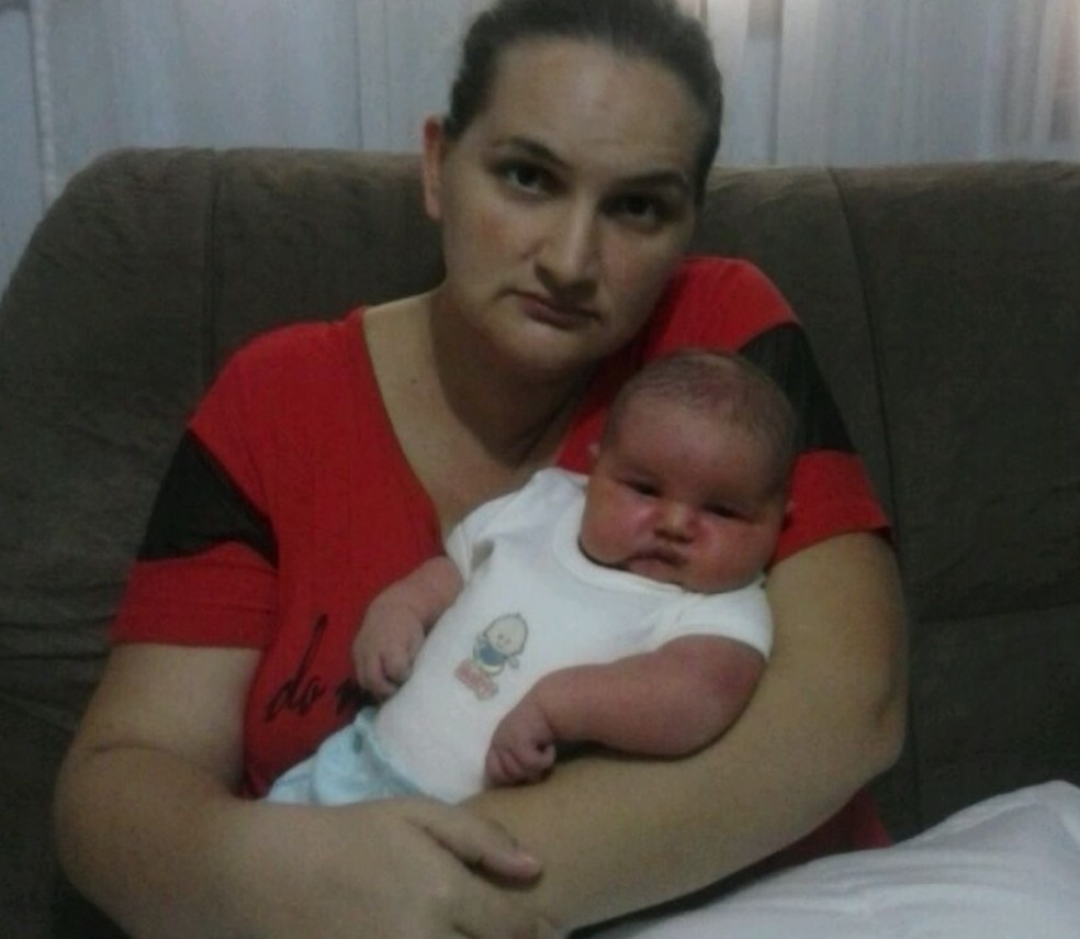 Simone com o filho Lorenzo (Foto: Arquivo pessoal) Simone com o filho Lorenzo (Foto: Arquivo pessoal)